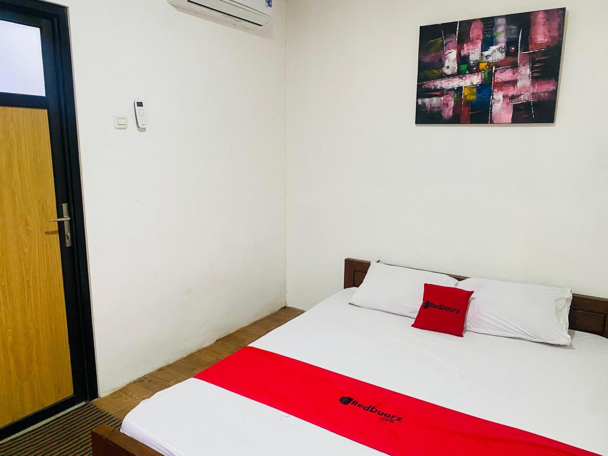Reddoorz Syariah Near Wisata Durensewu Pandaan Jetak Εξωτερικό φωτογραφία