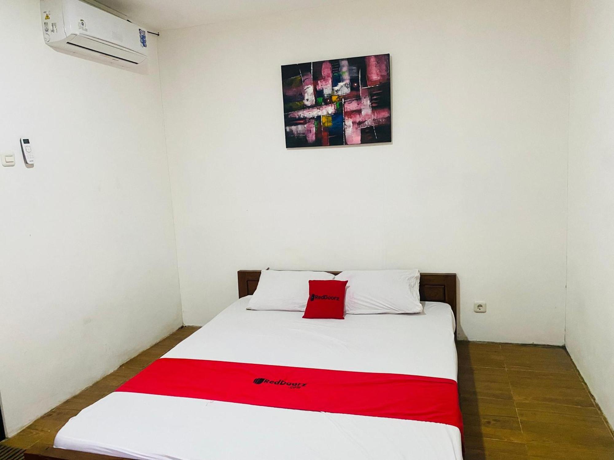 Reddoorz Syariah Near Wisata Durensewu Pandaan Jetak Εξωτερικό φωτογραφία