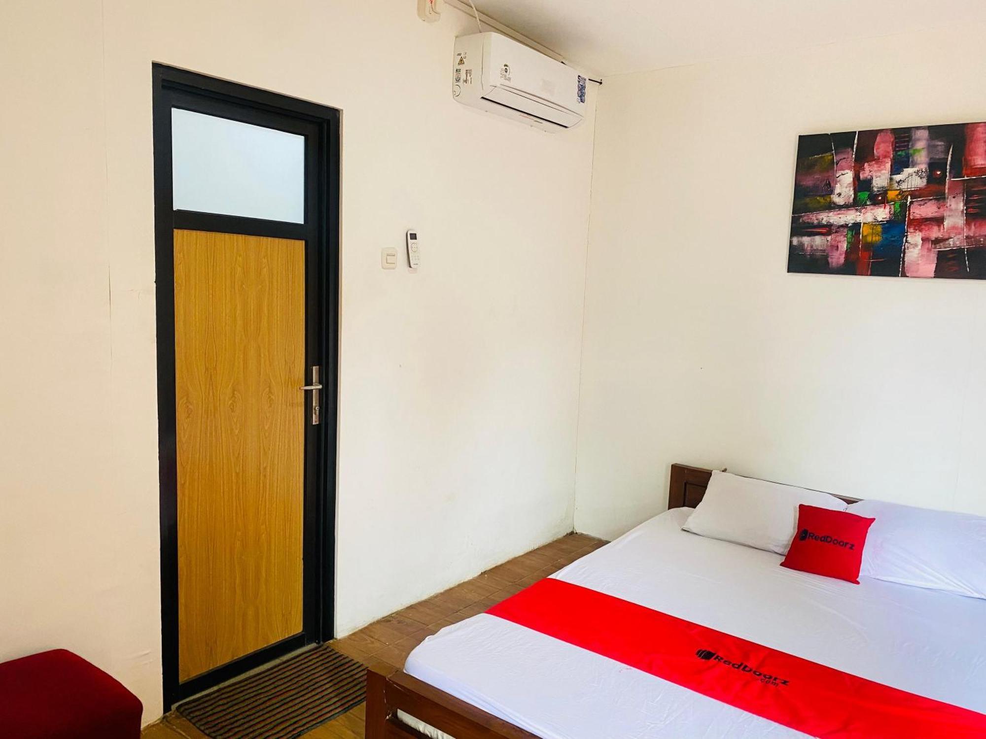 Reddoorz Syariah Near Wisata Durensewu Pandaan Jetak Εξωτερικό φωτογραφία