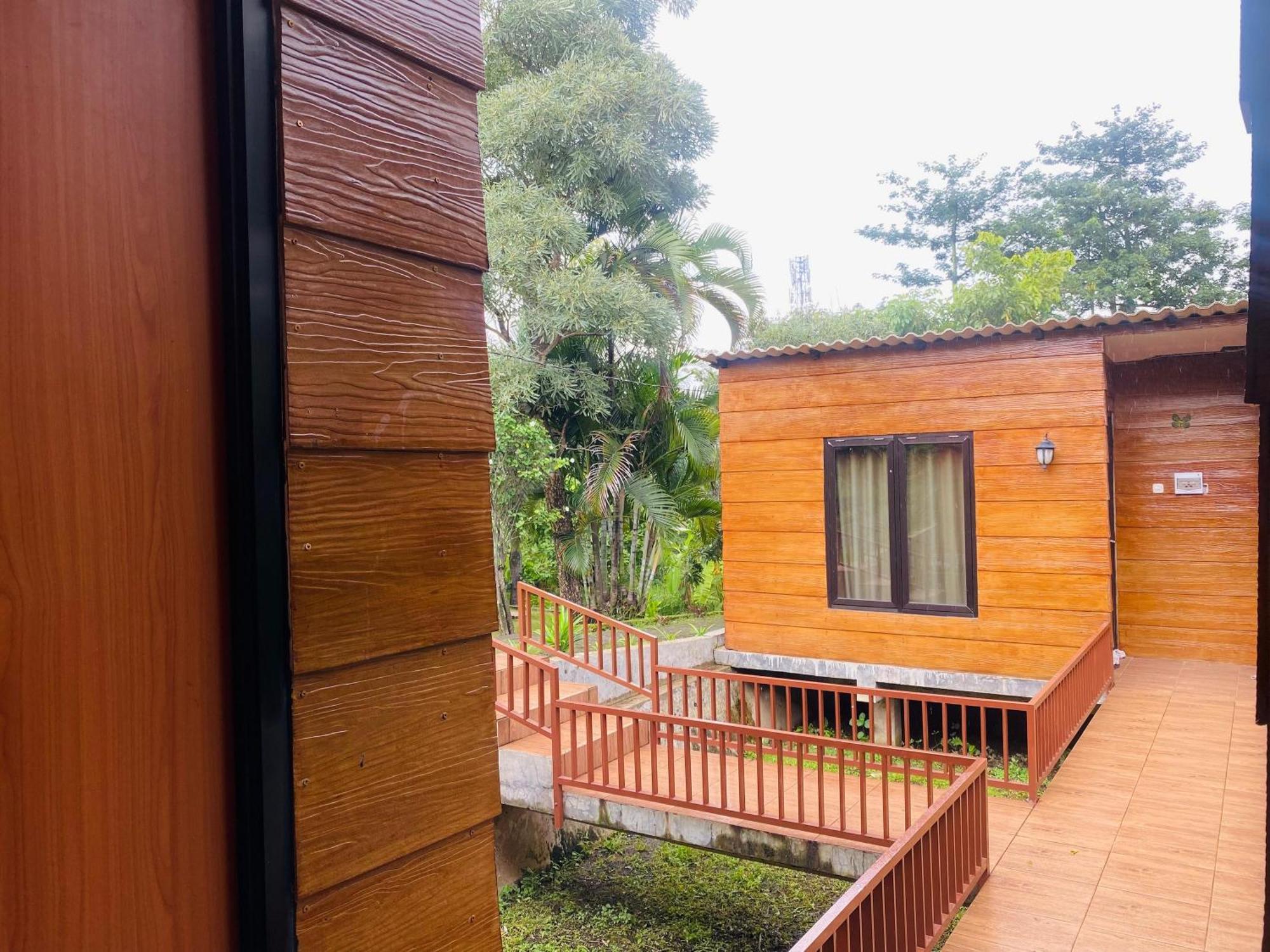 Reddoorz Syariah Near Wisata Durensewu Pandaan Jetak Εξωτερικό φωτογραφία