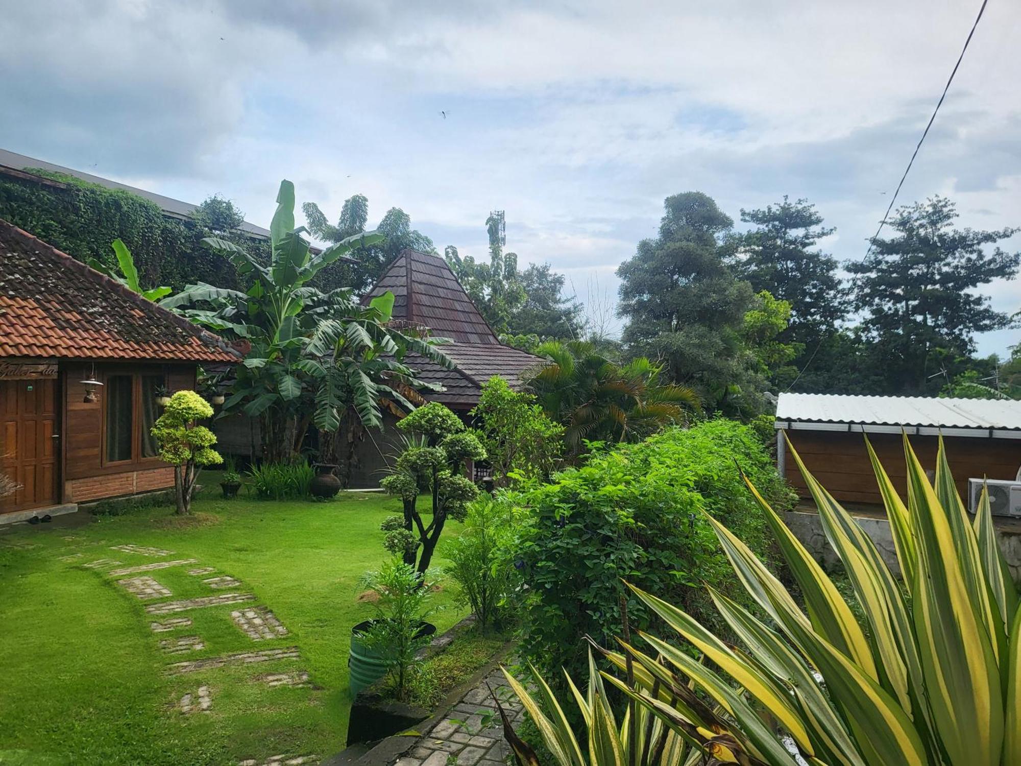Reddoorz Syariah Near Wisata Durensewu Pandaan Jetak Εξωτερικό φωτογραφία